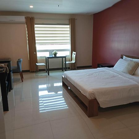 Ybc Grand Hotel Olongapo Zewnętrze zdjęcie