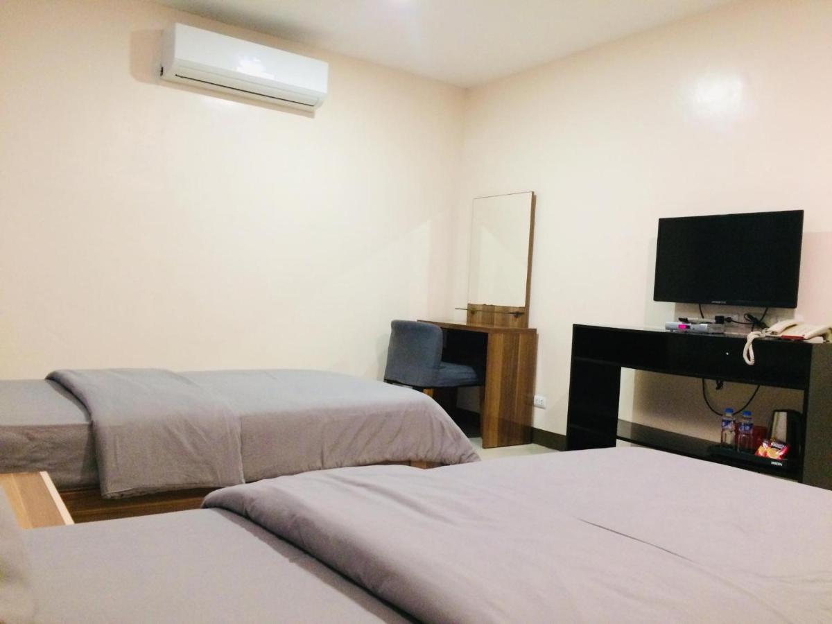 Ybc Grand Hotel Olongapo Zewnętrze zdjęcie