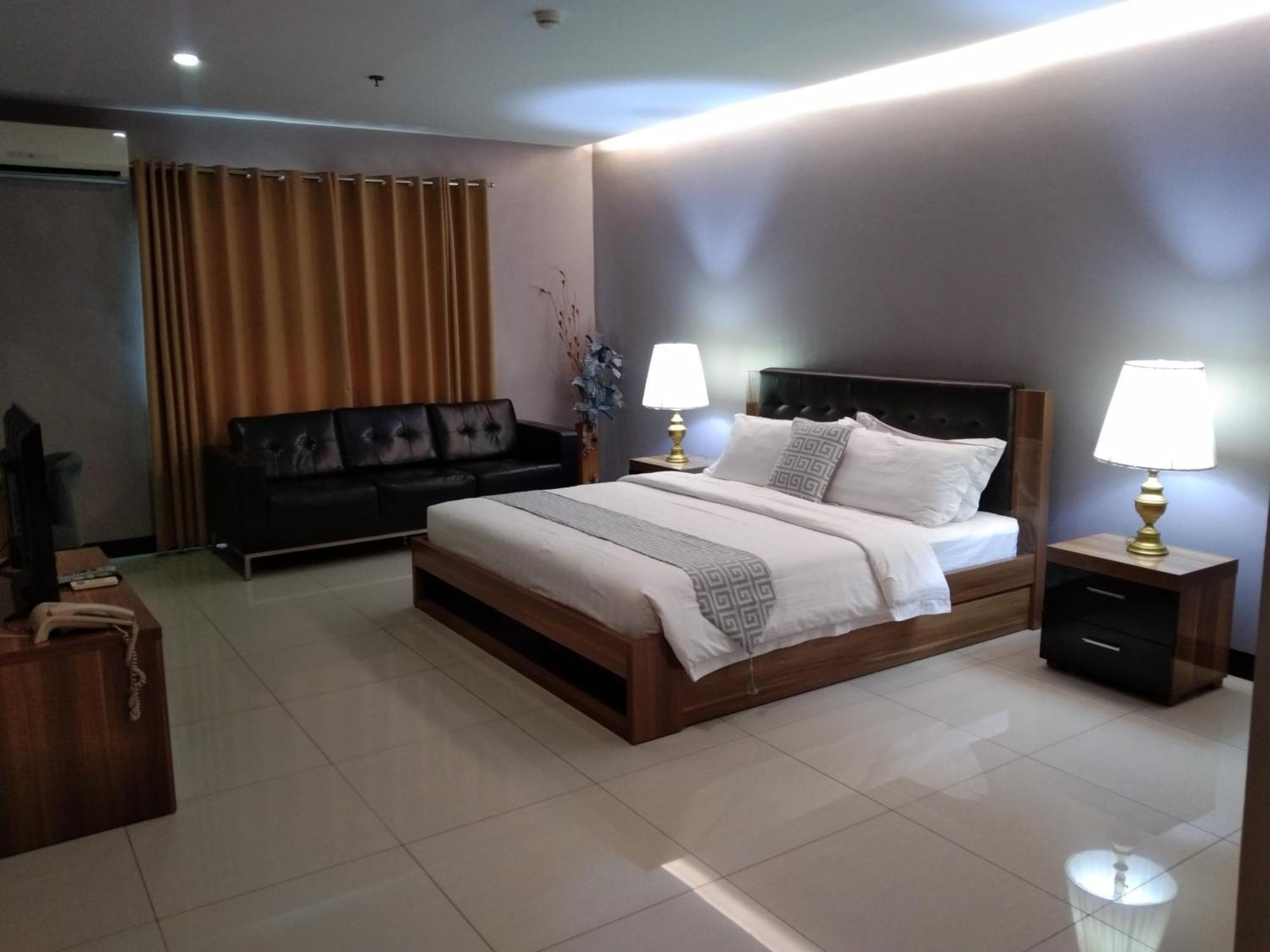 Ybc Grand Hotel Olongapo Zewnętrze zdjęcie