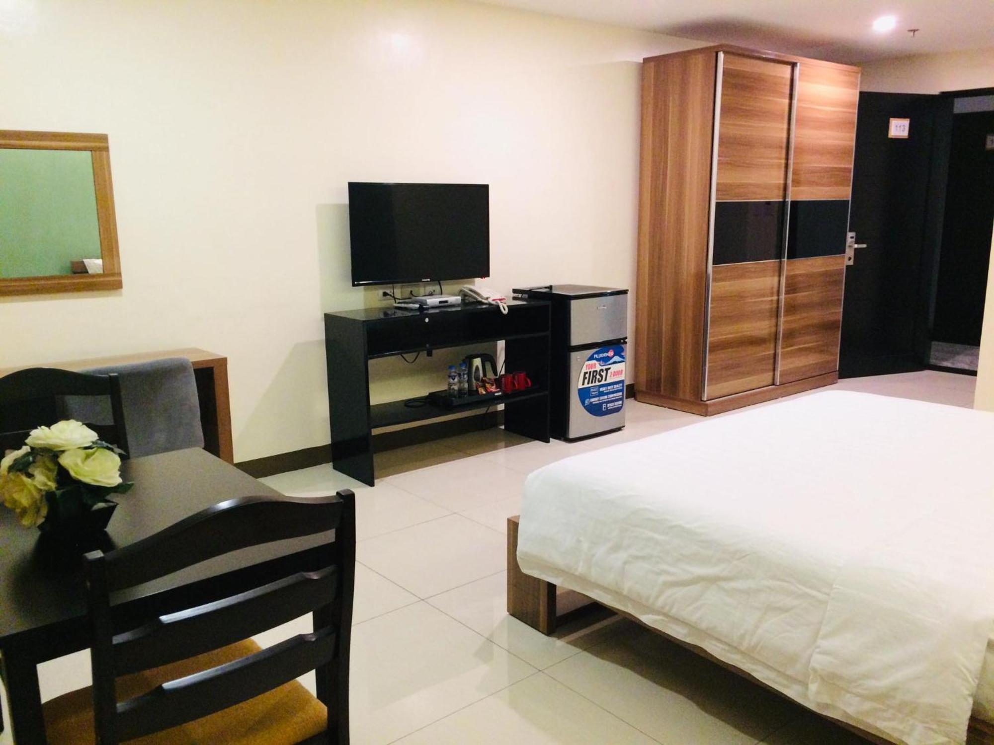 Ybc Grand Hotel Olongapo Zewnętrze zdjęcie