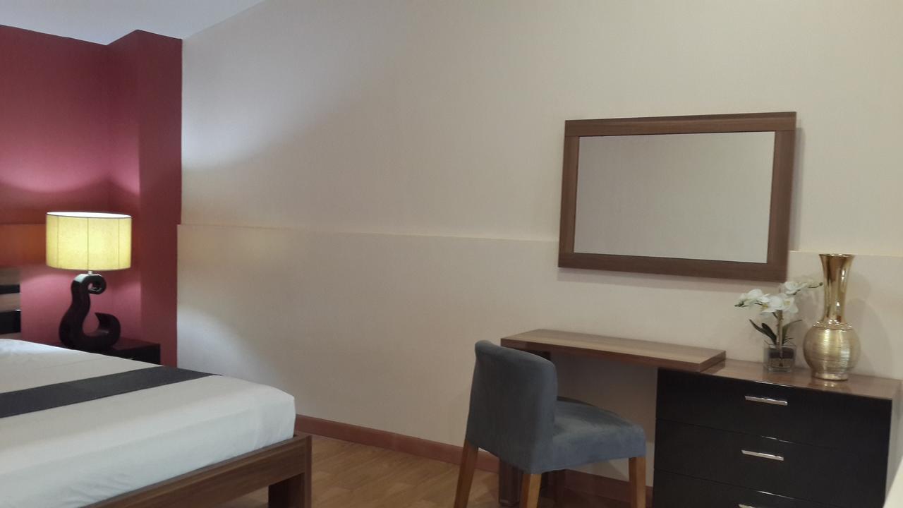 Ybc Grand Hotel Olongapo Zewnętrze zdjęcie
